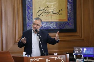 با 18 رای اعضای شورا:  علیرضا زاکانی به عنوان شهردار تهران انتخاب شد